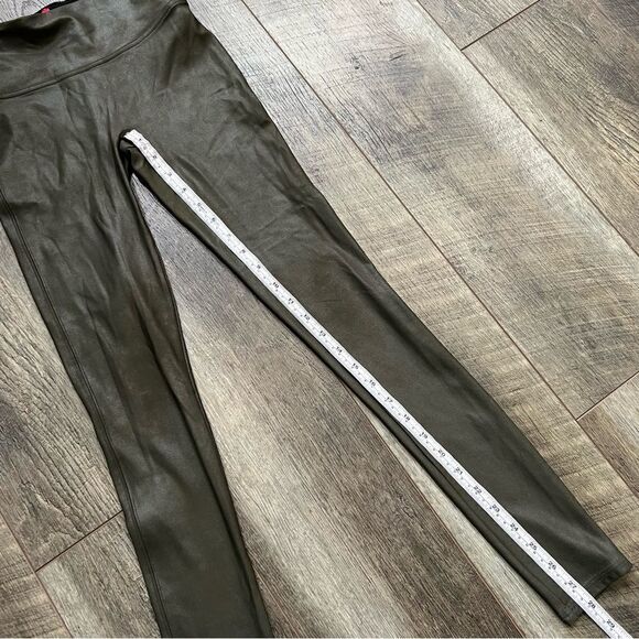 Spanx Olive Green Faux Leather Leggings Size Extra Small - Picture 9 of 14